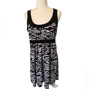 MICHAEL KORS Black and White Empire Waist Sundress Size Medium